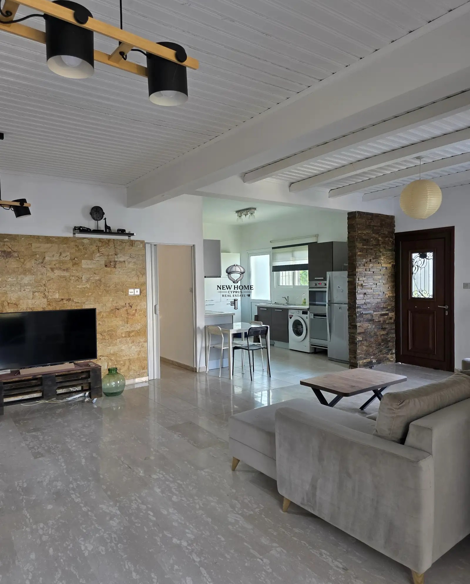 3-Bedroom Apartment, Potamos Germasogeias, Лимассол