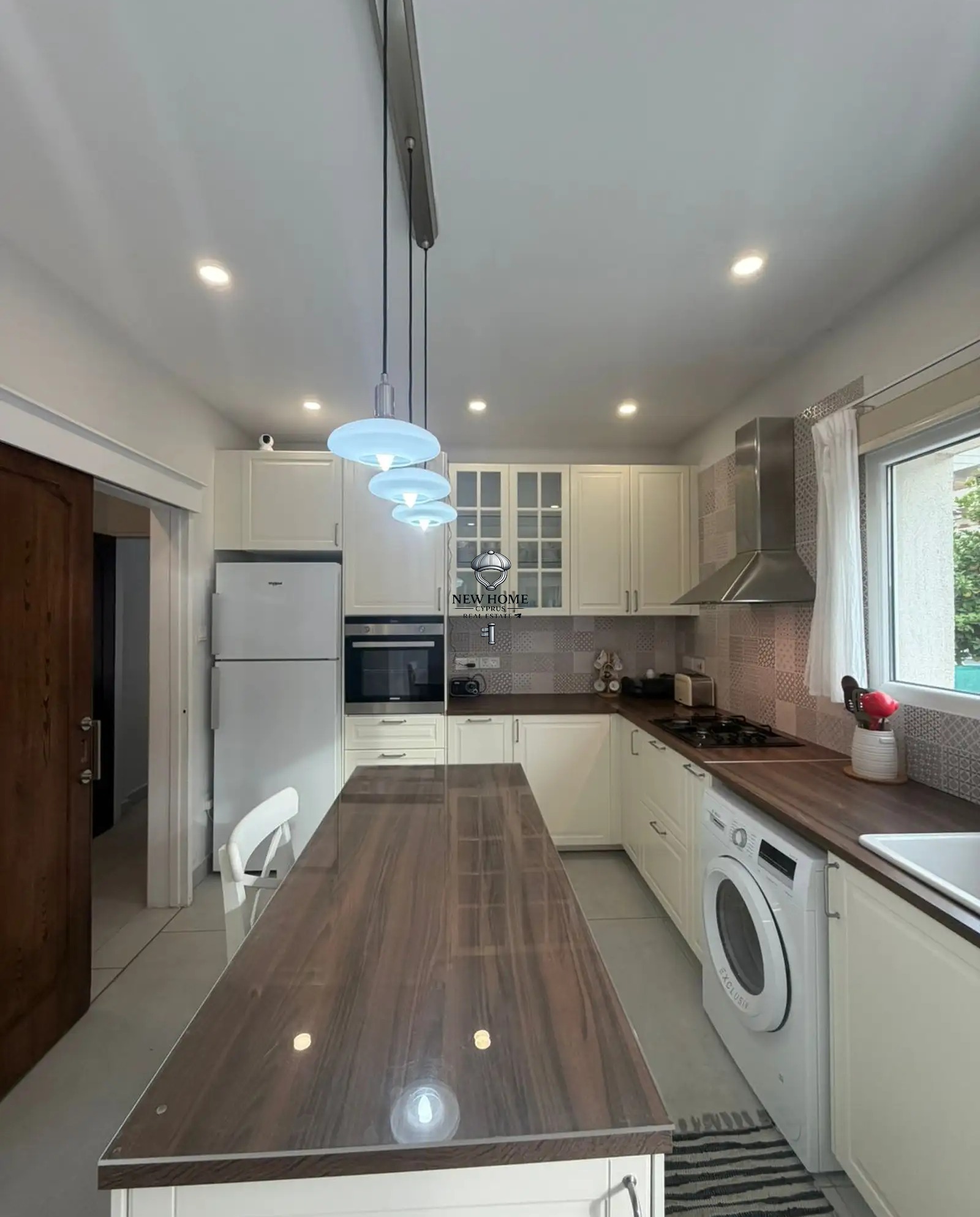 2-Bedroom Semi-detached house, Limassol - Neapolis, Лимассол