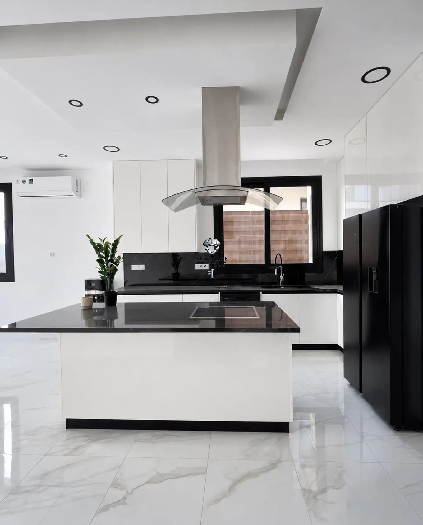 5-Bedroom Villa, Germasogeia, Лимассол