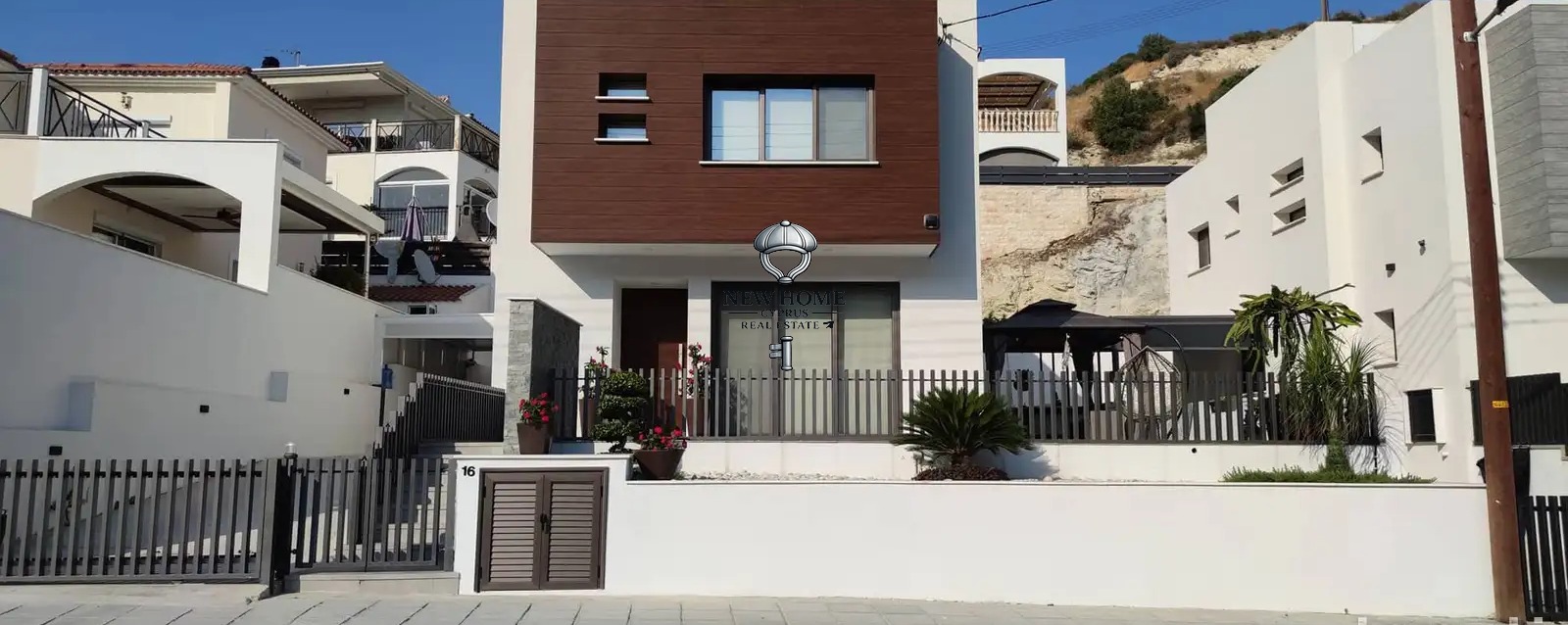 4-Bedroom House, Agios Tychon, Лимассол