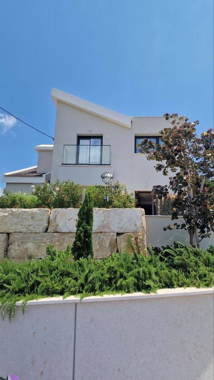 3-Bedroom Detached house, Agios Tychon, Лимассол